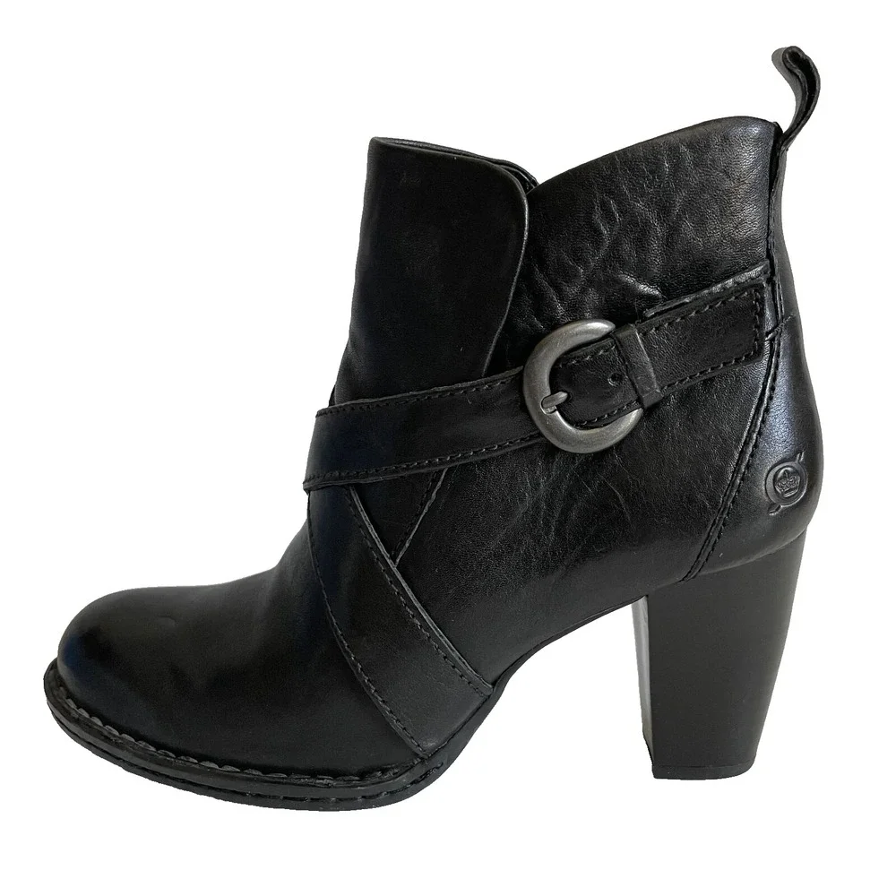 Born Women's Black Leather Boots Buckle Stack Heels Side Zip‎ W31647, Size 7.5